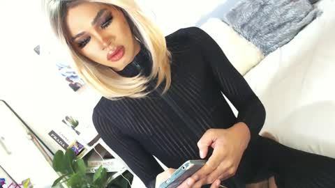 Snapshot of tiara_perezx chatting on 26, 2, 2025 Sam online show from 26, 2, 2025