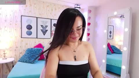 Tiara  online show from 16, 1, 2025