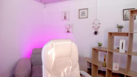 Tiarha online show from 18, 2, 2025
