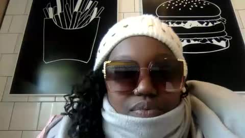 Tierra Henri online show from 7, 1, 2025