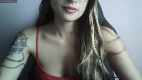 Snapshot of tifanny_a chatting on 27, 4, 2026 Tifanny online show from 27, 4, 2026