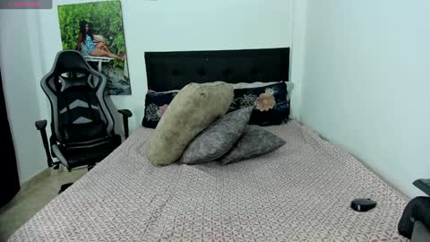 Snapshot of tifanny_fiire chatting on 16, 1, 2025 leidy online show from 16, 1, 2025