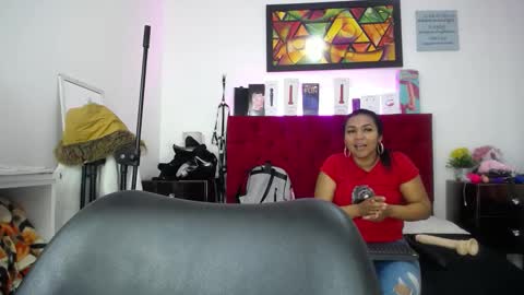 Tifanny Nails  online show from 16, 9, 2025
