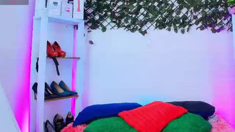 Snapshot of tifanny_nails chatting on 9, 6, 2026 Tifanny Nails online show from 9, 6, 2026