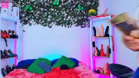 Snapshot of tifanny_nails chatting on 13, 6, 2026 Tifanny Nails online show from 13, 6, 2026