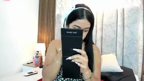 Snapshot of tifany__ross chatting on 28, 2, 2025 Tiff3 online show from 28, 2, 2025