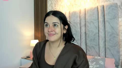 Snapshot of tifany__ross chatting on 8, 3, 2025 Tiff3 online show from 8, 3, 2025