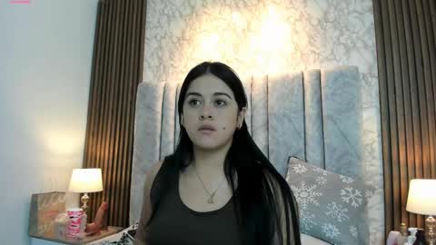 Snapshot of tifany__ross chatting on 10, 3, 2025 Tiff3 online show from 10, 3, 2025