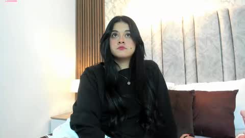 Snapshot of tifany__ross chatting on 11, 3, 2025 Tiff3 online show from 11, 3, 2025
