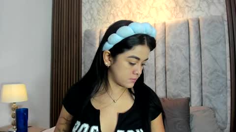 Snapshot of tifany__ross chatting on 7, 10, 2025 Tiff3 online show from 7, 10, 2025