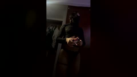 Snapshot of tifanyfem chatting on 22, 12, 2025 tifanyfem online show from 22, 12, 2025