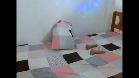 tifanyxesi online show from 12, 1, 2025