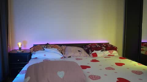 Tiffany online show from 22, 11, 2025