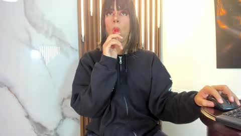 Tiffany online show from 23, 2, 2025