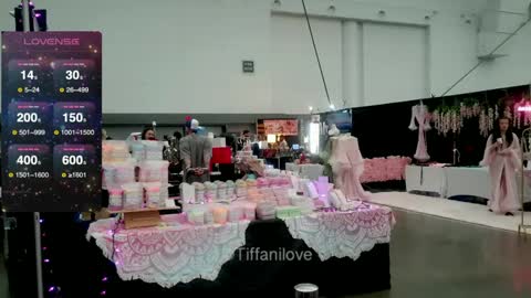 Tiffani Love online show from 1, 2, 2025