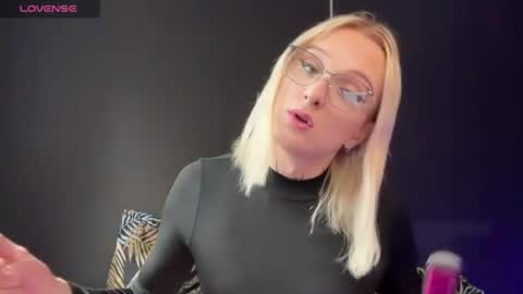 Amira online show from 7, 7, 2026