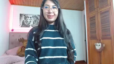 Tifanny online show from 10, 10, 2025