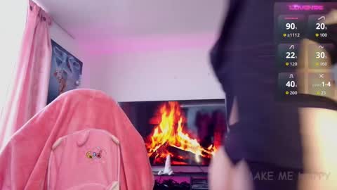 Snapshot of tiffany_bela chatting on 13, 11, 2025 Tiffany Bela online show from 13, 11, 2025