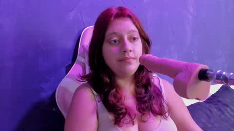 Snapshot of tiffany_bigboobs chatting on 5, 1, 2025 tiffany_bigboobs online show from 5, 1, 2025