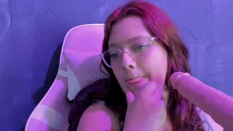 Snapshot of tiffany_bigboobs chatting on 10, 1, 2025 tiffany_bigboobs online show from 10, 1, 2025