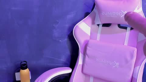 Snapshot of tiffany_bigboobs chatting on 10, 1, 2025 tiffany_bigboobs online show from 10, 1, 2025