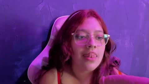 Snapshot of tiffany_bigboobs chatting on 11, 1, 2025 tiffany_bigboobs online show from 11, 1, 2025