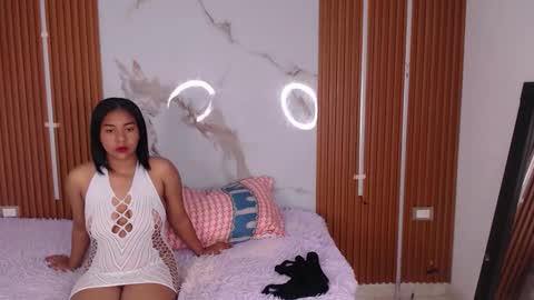 STEFANNY WELL online show from 17, 10, 2025