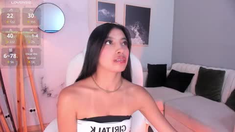 tiffany_low online show from 9, 3, 2026