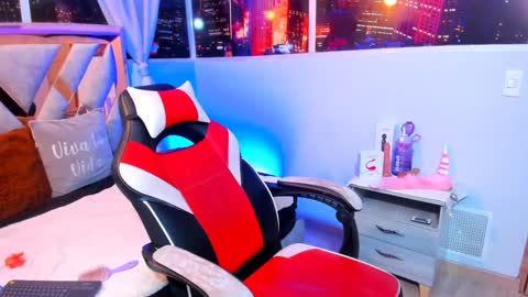 Snapshot of tiffany_sander chatting on 27, 1, 2025 tiffany_sander online show from 27, 1, 2025