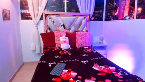 Snapshot of tiffany_sander chatting on 4, 2, 2025 tiffany_sander online show from 4, 2, 2025