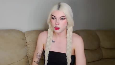 Snapshot of tiffany_smitch chatting on 8, 1, 2026 Tif online show from 8, 1, 2026