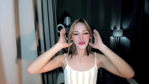 Snapshot of tiffany_welson chatting on 2, 12, 2024 tiffany online show from 2, 12, 2024