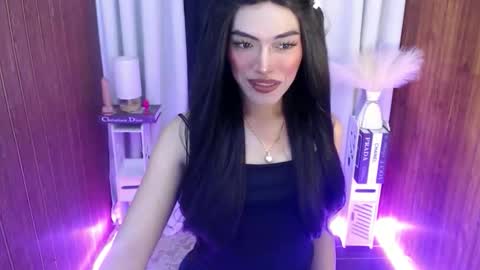 Snapshot of tiffany_welson chatting on 14, 12, 2025 tiffany online show from 14, 12, 2025