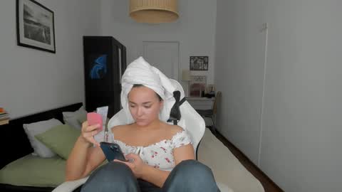  Tiffany  online show from 17, 12, 2024