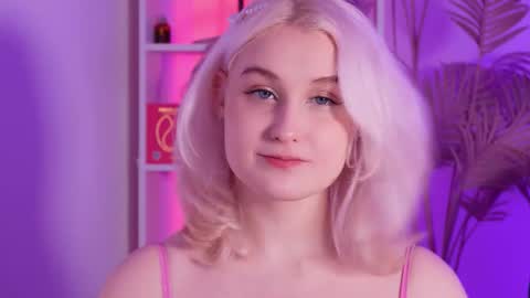 tiffanyjons online show from 26, 11, 2025