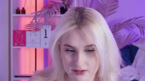 tiffanyjons online show from 15, 2, 2026