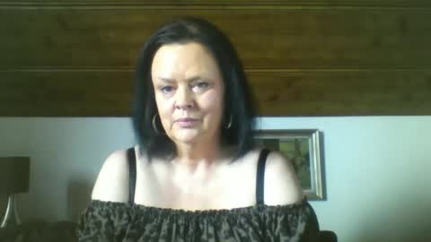 TiffanyMature online show from 15, 9, 2025