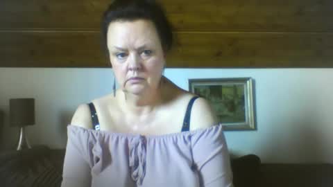 TiffanyMature online show from 16, 9, 2025