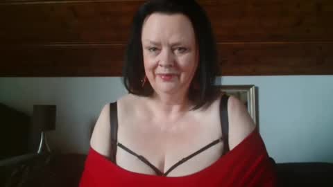 TiffanyMature online show from 28, 9, 2025