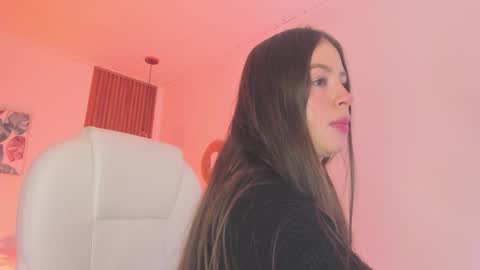 Snapshot of tiffanywright_ chatting on 30, 11, 2025 Tiffany online show from 30, 11, 2025