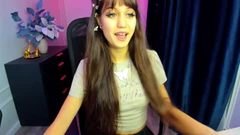 tiffanyyoun online show from 28, 11, 2025