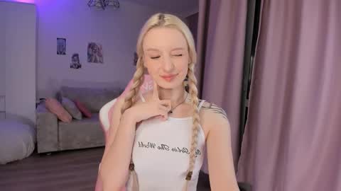 Snapshot of tiffy_fox chatting on 21, 2, 2026 Tiffany online show from 21, 2, 2026