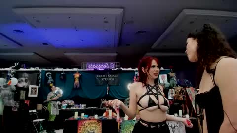 Snapshot of tiggerrosey chatting on 1, 2, 2025 All my Links online show from 1, 2, 2025