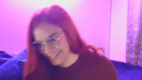 Snapshot of tiiny_emiily chatting on 28, 4, 2026 TIINY Special show when it reaches 10000 flowers online show from 28, 4, 2026