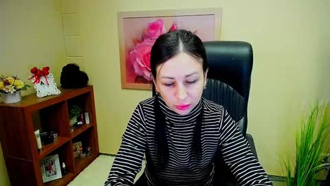 Luisa online show from 6, 12, 2024