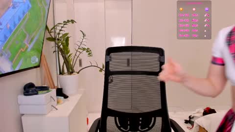 Snapshot of timissi chatting on 23, 2, 2025 Timis but I prefer you whisper to my ear my girl online show from 23, 2, 2025