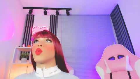 Snapshot of timmy_boyy chatting on 18, 11, 2025 Hallie And Annie online show from 18, 11, 2025