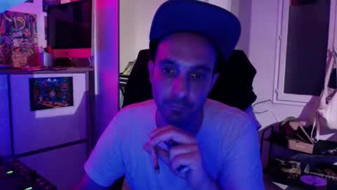 Snapshot of timsfeet chatting on 22, 12, 2025 m0rty Kitty online show from 22, 12, 2025