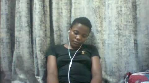 Snapshot of tina2030_1 chatting on 19, 5, 2026 tee online show from 19, 5, 2026