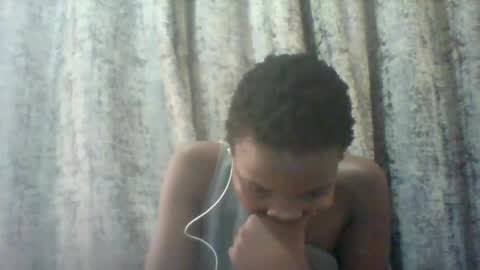 Snapshot of tina2030_1 chatting on 26, 5, 2026 tee online show from 26, 5, 2026